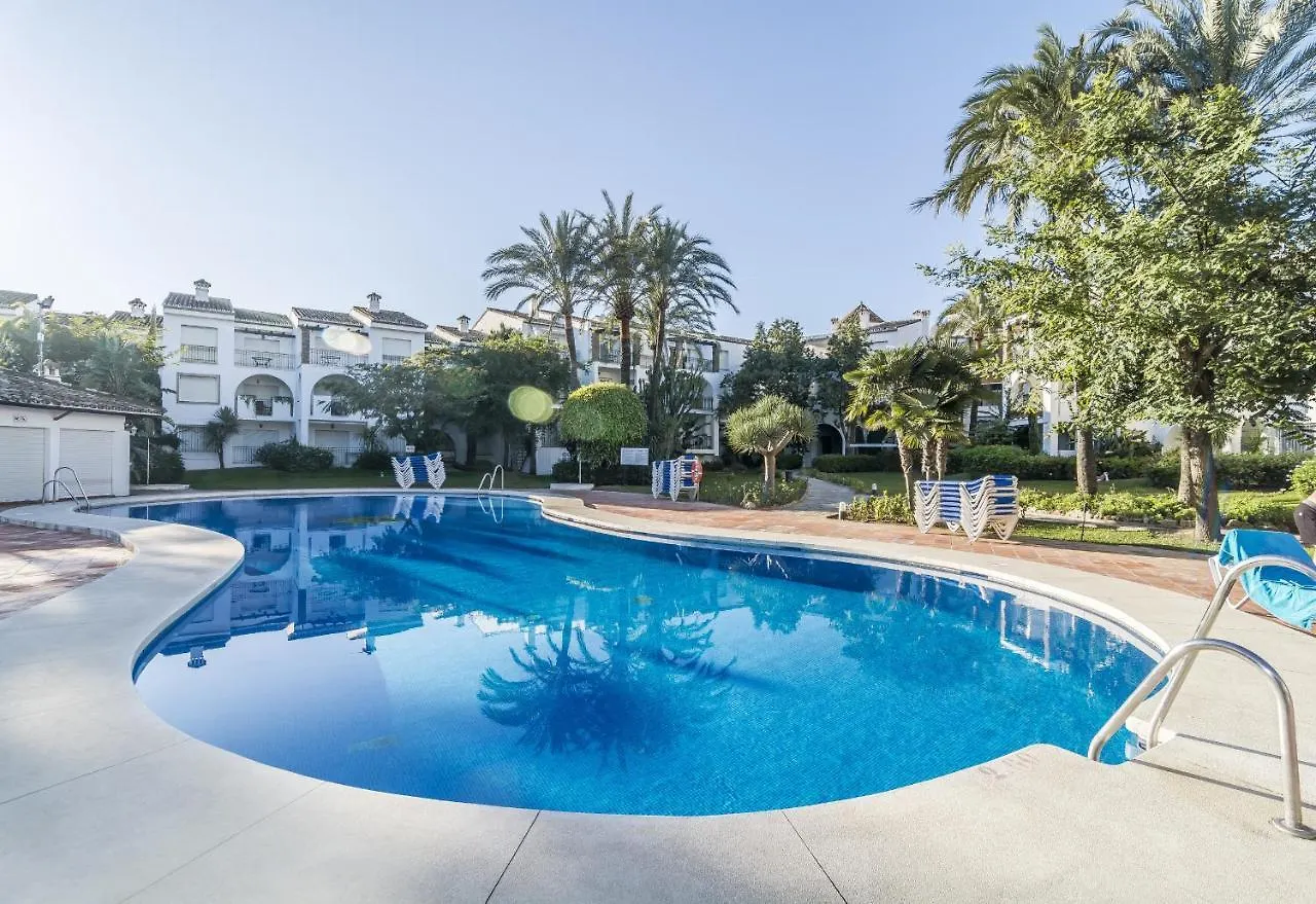 Hb - Comfortable Beachfront Holiday Apartment  Estepona