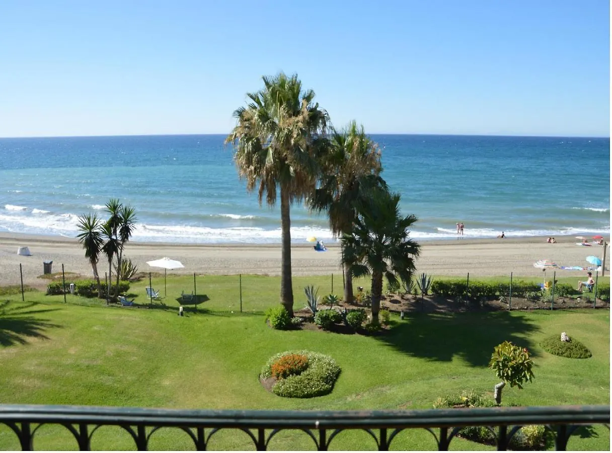 Hb - Comfortable Beachfront Holiday Apartment  Estepona